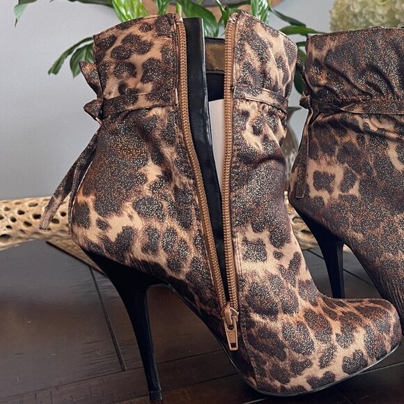 Chic diba Wiz Ard Cheetah Animal Print Stiletto Heels Bootie Boots - Picture 5 of 11